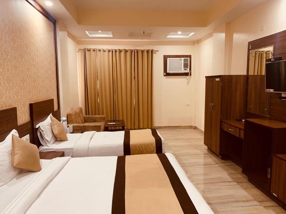 Hotel The Vaishno Devi Hills Katra  Εξωτερικό φωτογραφία