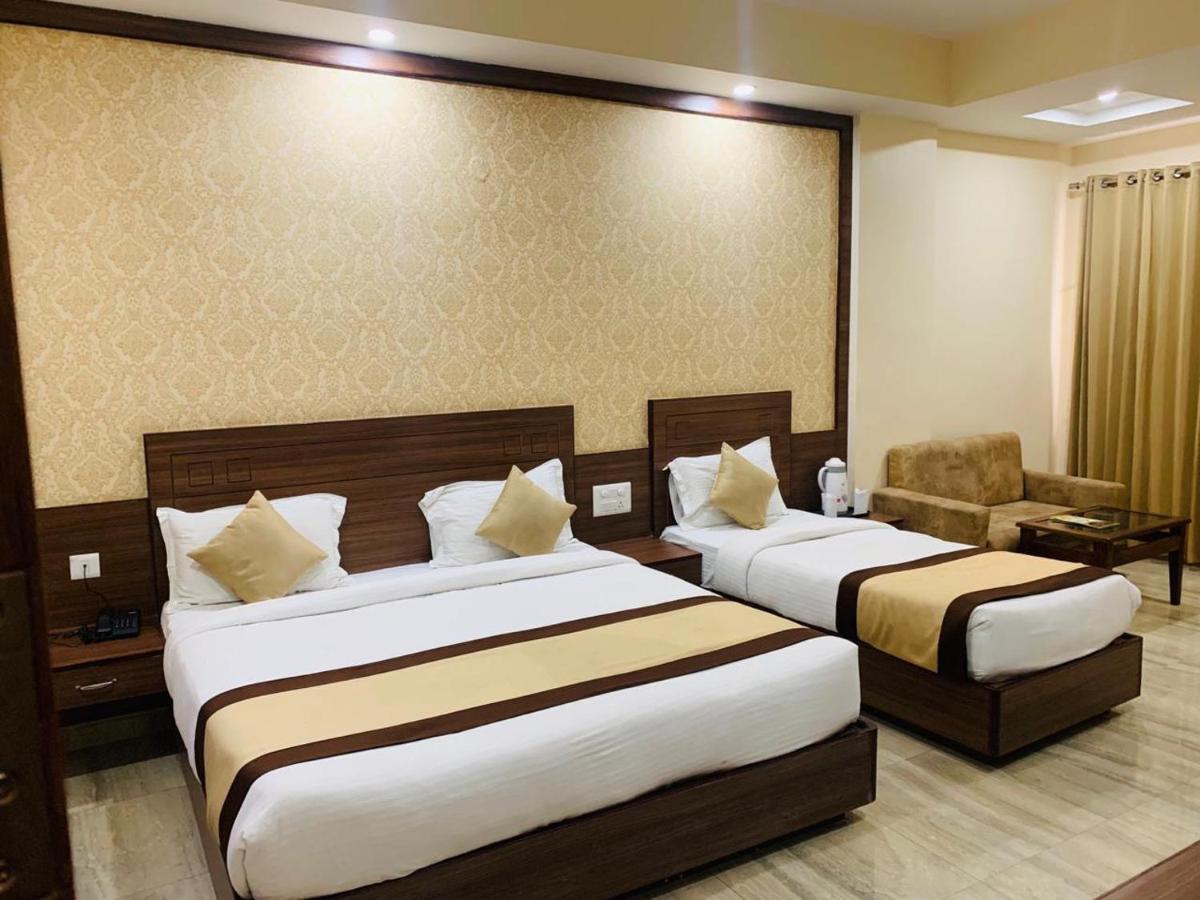 Hotel The Vaishno Devi Hills Katra  Εξωτερικό φωτογραφία