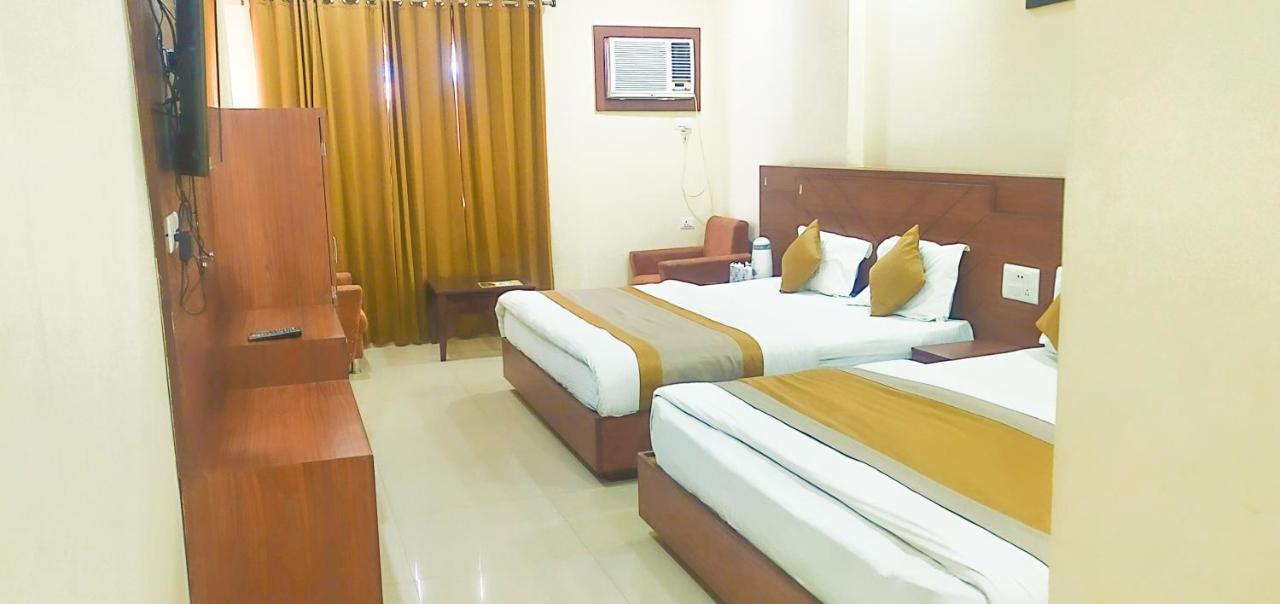 Hotel The Vaishno Devi Hills Katra  Εξωτερικό φωτογραφία