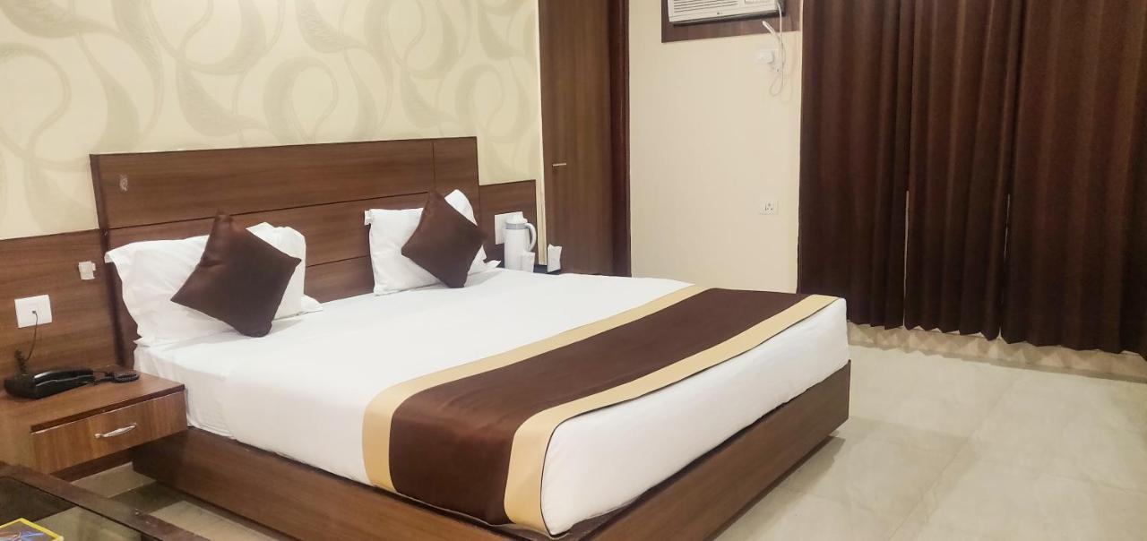 Hotel The Vaishno Devi Hills Katra  Εξωτερικό φωτογραφία