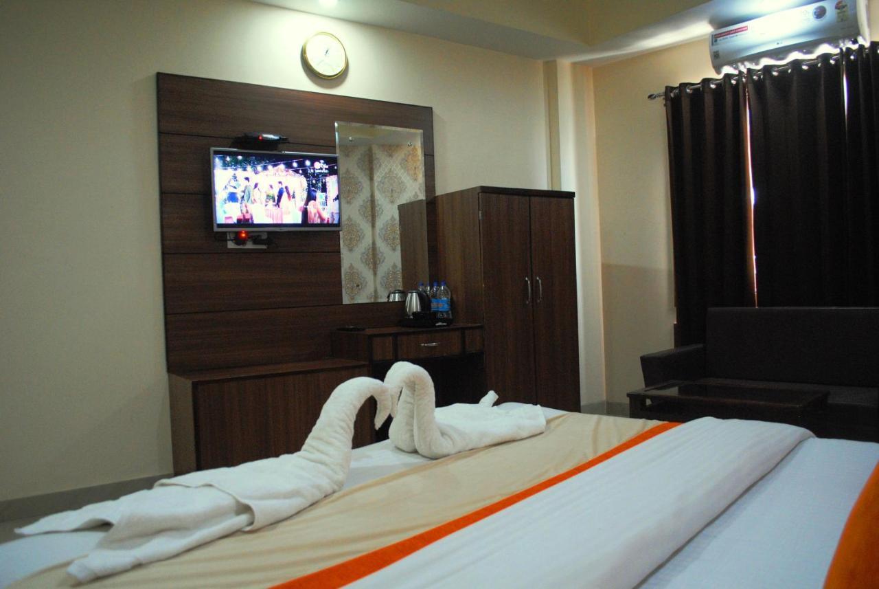 Hotel The Vaishno Devi Hills Katra  Εξωτερικό φωτογραφία